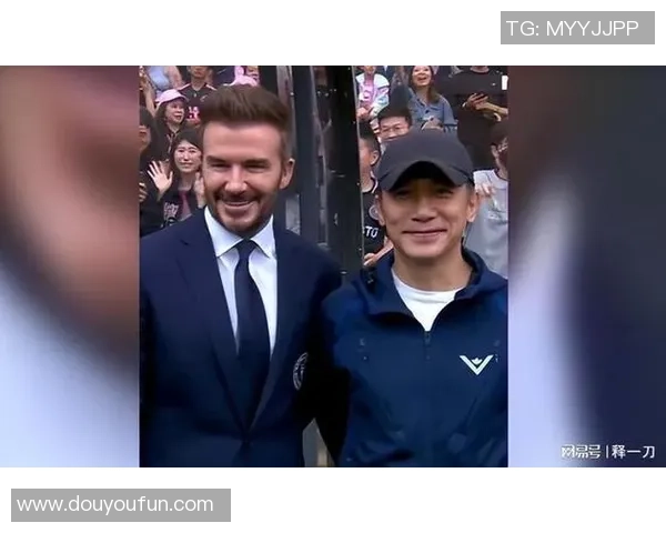 香港足球明星队梁朝伟带领球队勇闯赛场展现足球魅力与团队精神