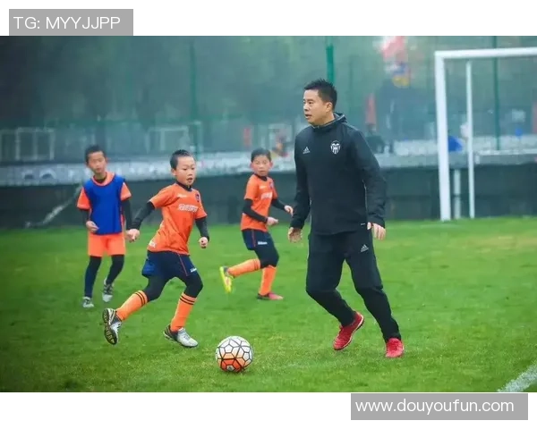 对话黄娜：谈足球生涯